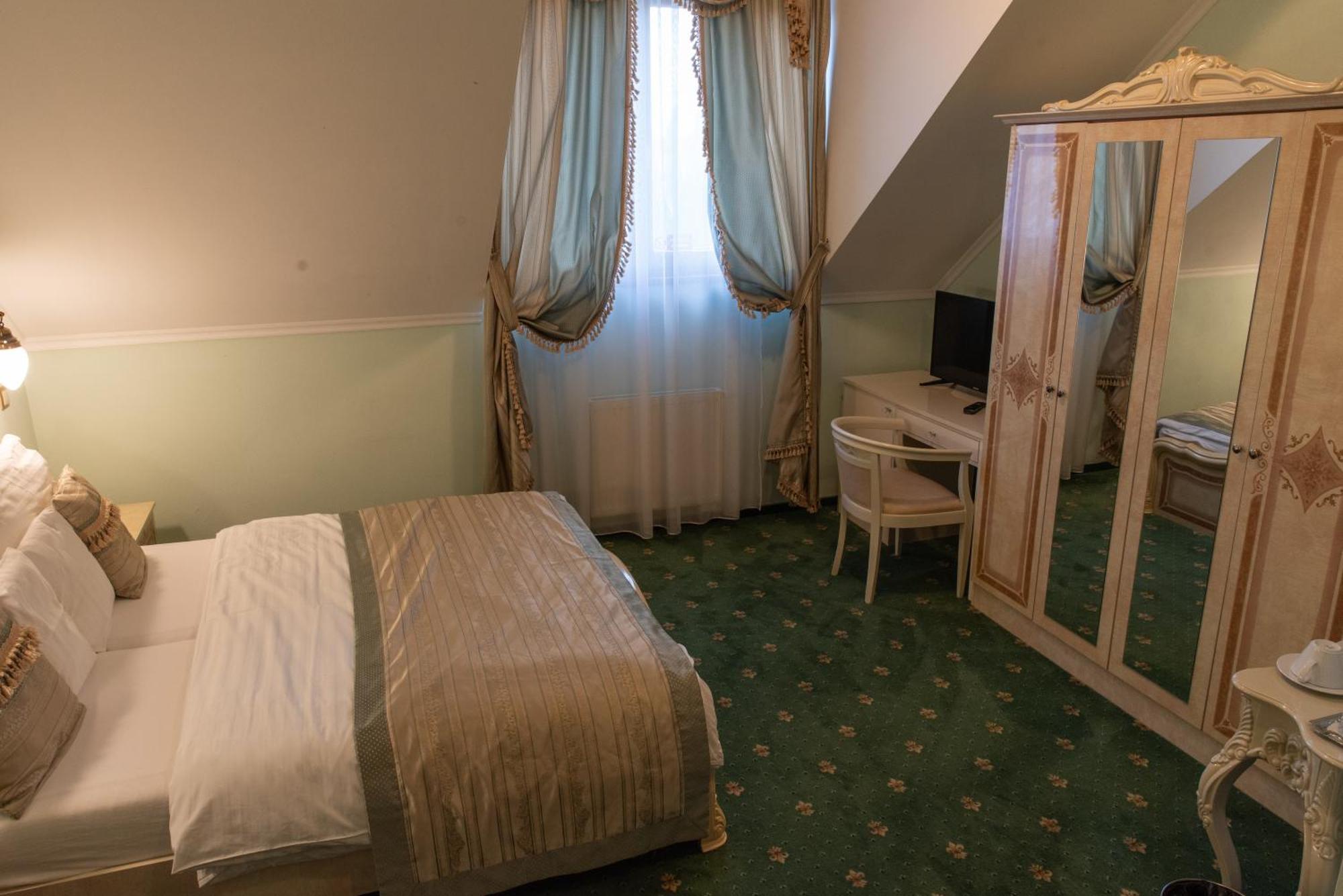 Готель Viliam Frano 4*