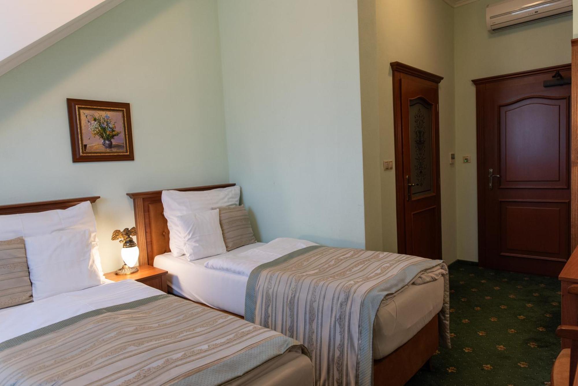 Viliam Frano Готель 4*